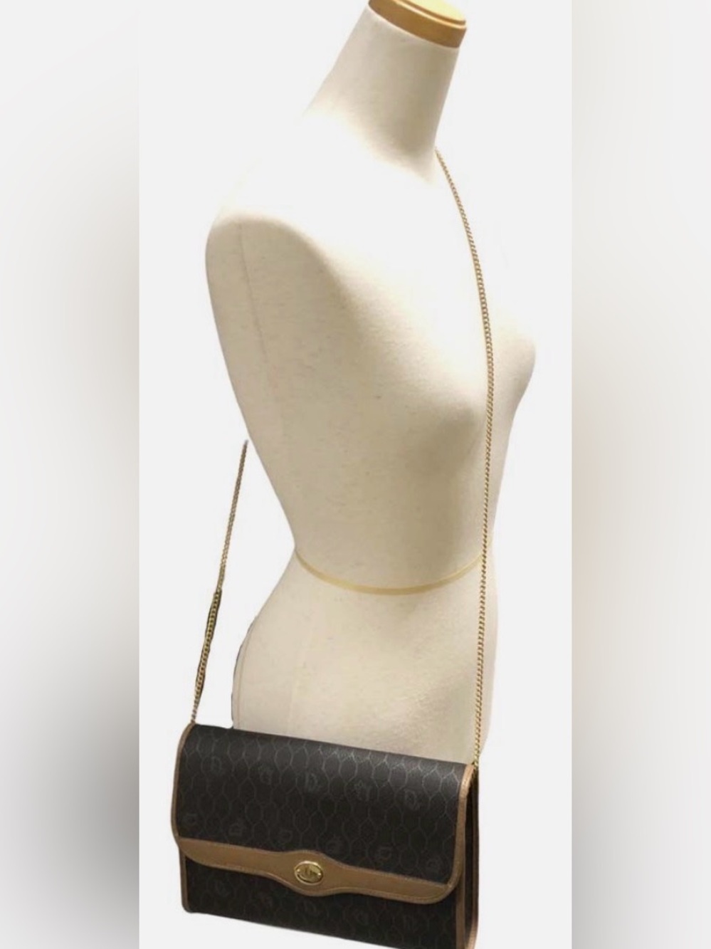 Christian Dior Honeycomb Chain Shoulder Bag - Picture 3 of 17